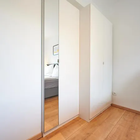 At Winterhafen Apartment Linz