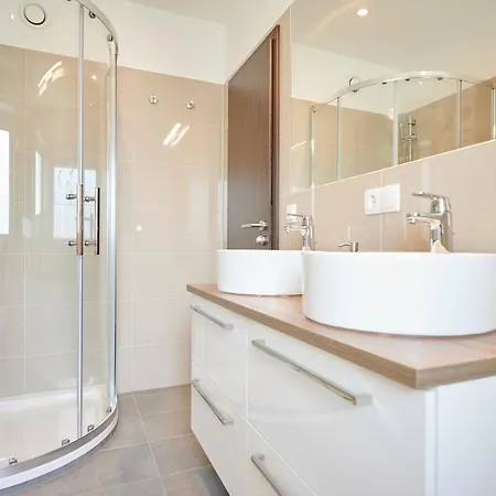 At Winterhafen Appartement Linz