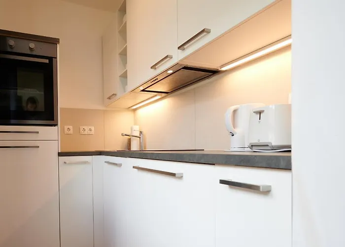 At Winterhafen לינץ